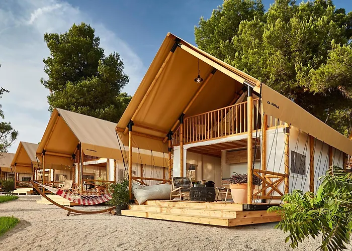 Arena One 99 Glamping