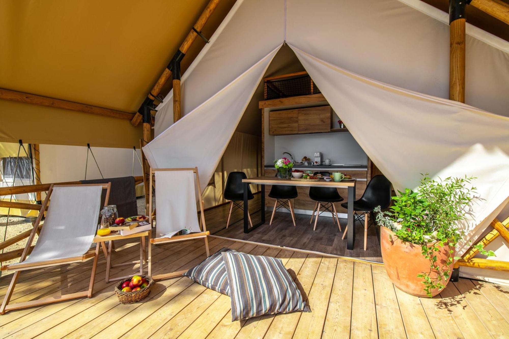 Arena One 99 Glamping Parco vacanze 4*