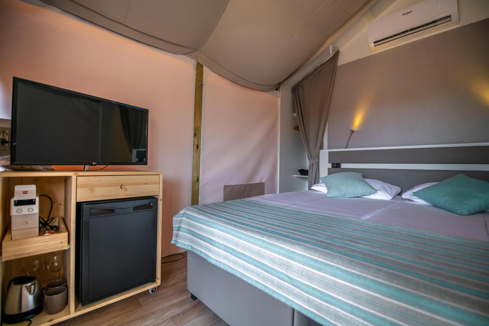 Arena One 99 Glamping 4* Pomer