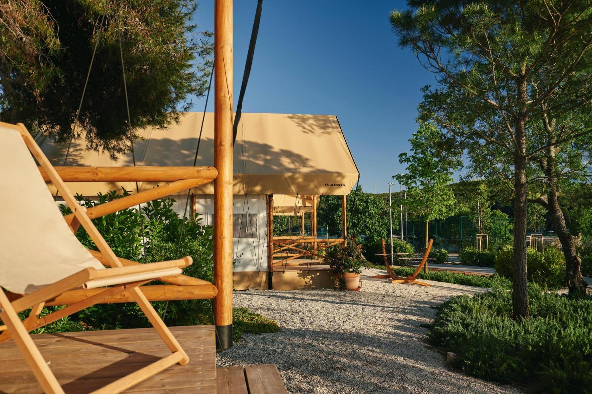 Arena One 99 Glamping